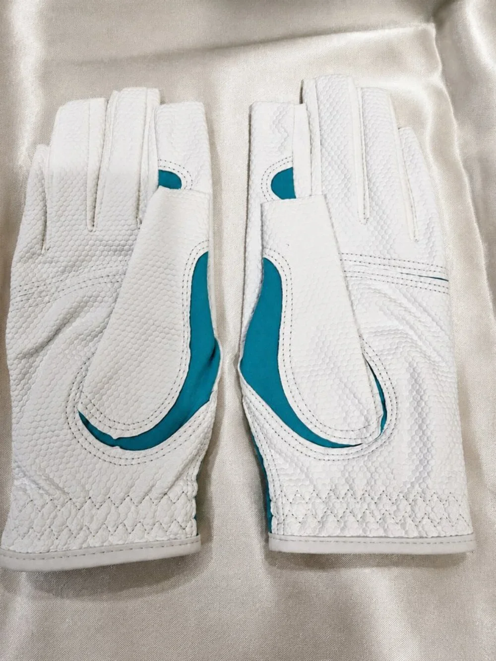 3 HONMA LADY GO GOLF GLOVE - 3 PAIRS Women's Extra Small (XS)